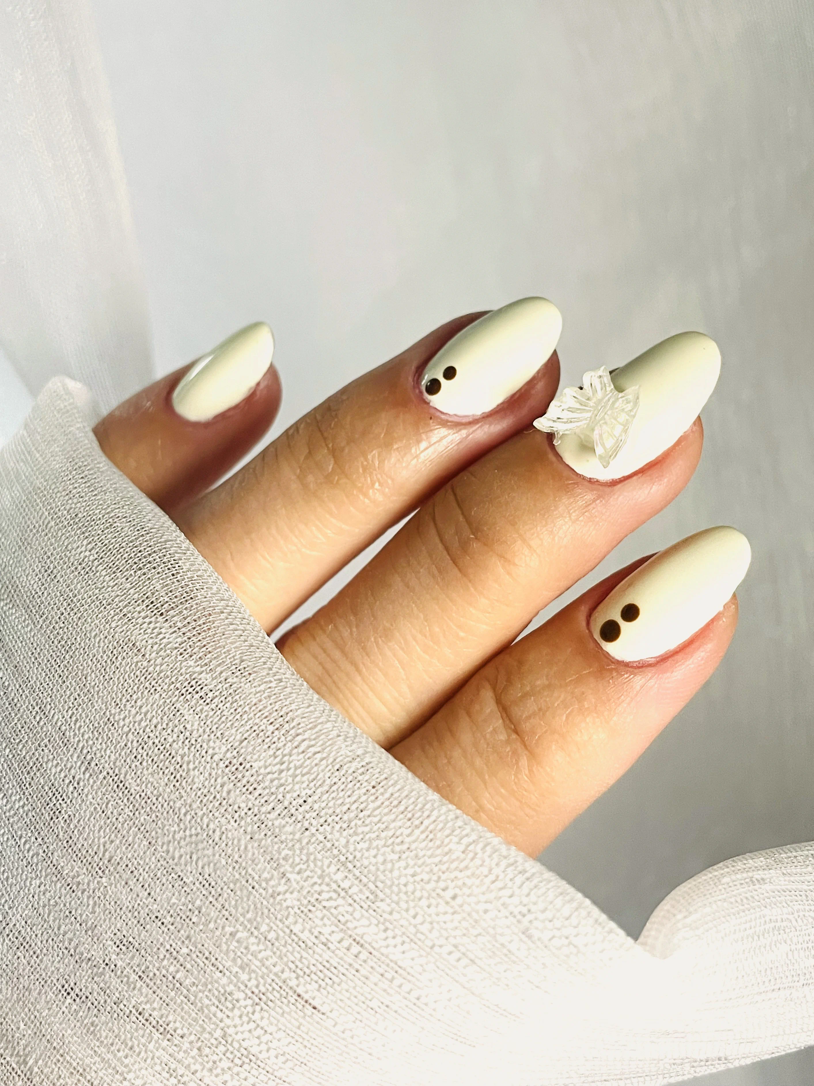 Soft pink ombré nails